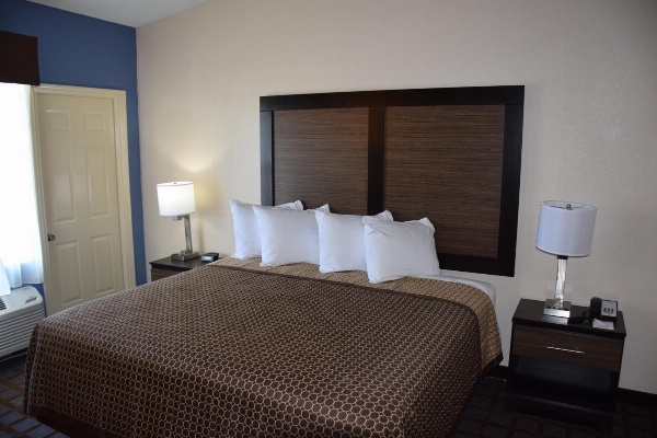 Hawthorn Suites by Wyndham Columbia image 6